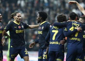 Dev derbide gülen taraf Fenerbahçe oldu