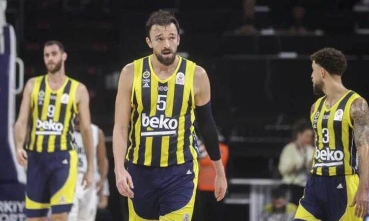 EuroLeague temsilcimiz Fenerbahçe, İspanya'dan üzgün dönüyor: 80-79 1 EuroLeague temsilcimiz Fenerbahçe, İspanya’dan üzgün dönüyor: 80-79