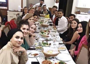 O fotoğraf fenomenleri yaktı: Hepsinin şirketine kayyım atandı