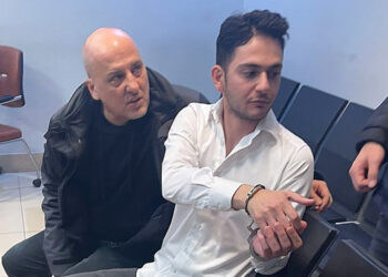 Mahkeme tutanağını haberleştiren gazeteci Furkan Karabay tutuklandı