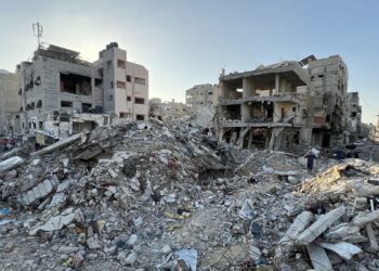 İsrail, Gazze’ye uçaklarla bomba yağdırdı, en az 100 Filistinli hayatını kaybetti