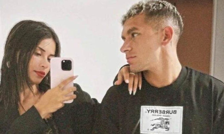 Uruguaylı yıldızdan evlilik sorusuna imalı yanıt! 1 Uruguaylı yıldızdan evlilik sorusuna imalı yanıt!