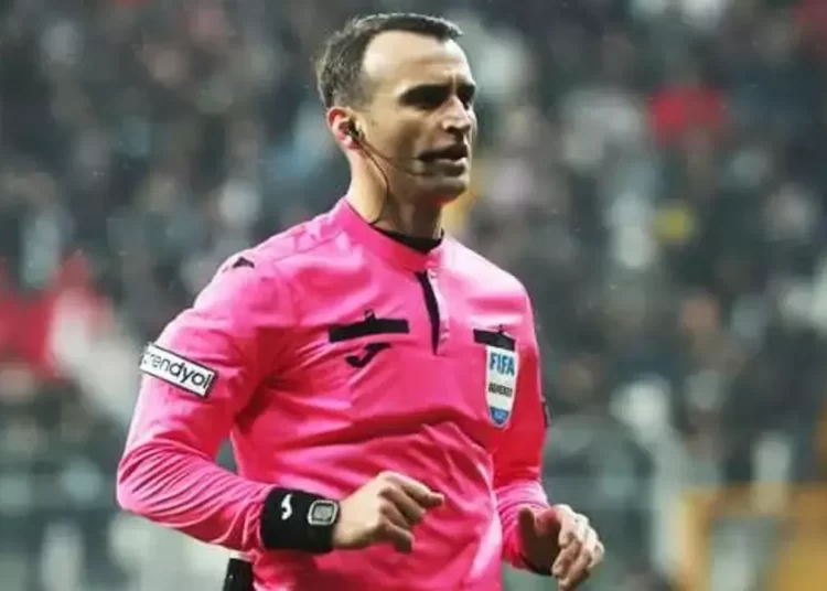 Derbinin hakemi Karaoğlan devre arasına kadar dinlendirilecek iddiası 1 Derbinin hakemi Karaoğlan devre arasına kadar dinlendirilecek iddiası