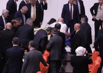 Hasan Bitmez kürsüde kalp krizi geçirirken, AKP’li vekiller “Allah’ın gazabı böyle olur işte” diye bağırdı