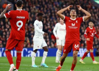Liverpool, Manchester’a şut çekmekten yoruldu, hiç biri gol olmadı
