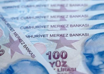 Çalışan emekliye 5 bin TL ikramiye Resmi Gazete’de yayımlandı: Ne zaman hesaplara yatacak?