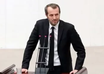 AK Parti’yi eleştiren Saffet Sancaklı, MHP’den istifa etti