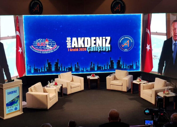 115 üniversitenin bağlı olduğu konseyin başkanı sahte akademisyen çıktı 1 115 üniversitenin bağlı olduğu konseyin başkanı sahte akademisyen çıktı