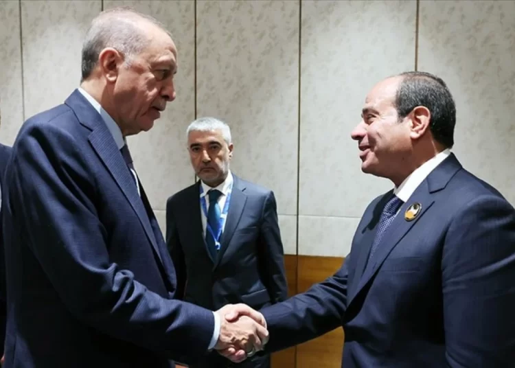 Erdoğan’dan Sisi’ye tebrik telefonu