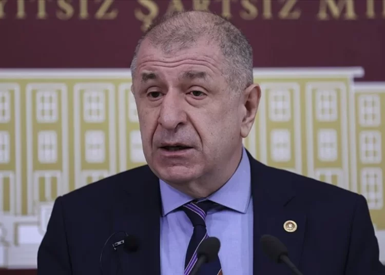 Ümit Özdağ hakkında soruşturma başlatıldı: 'Halkı kin ve düşmanlığa tahrik' 1 Ümit Özdağ hakkında soruşturma başlatıldı: ‘Halkı kin ve düşmanlığa tahrik’