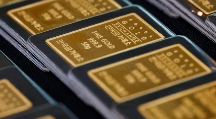 قوة الدولار تسلب بريق الذهب وسط ترقب لقرار الفيدرالي 1 قوة الدولار تسلب بريق الذهب وسط ترقب لقرار الفيدرالي