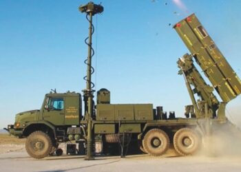 وزير الدفاع التركي: سنحمي سماءنا بأنظمة وطنية خالصة