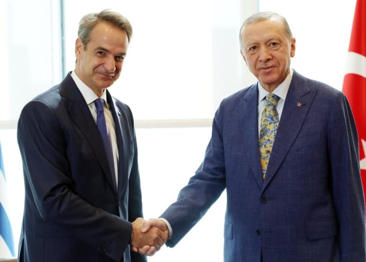 أردوغان يزور اليونان تلبية لدعوة ميتسوتاكيس