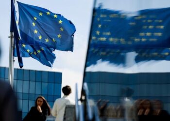 خطوة تاريخية.. أميركا ترحب بقرار الاتحاد الأوروبي فتح باب الانضمام