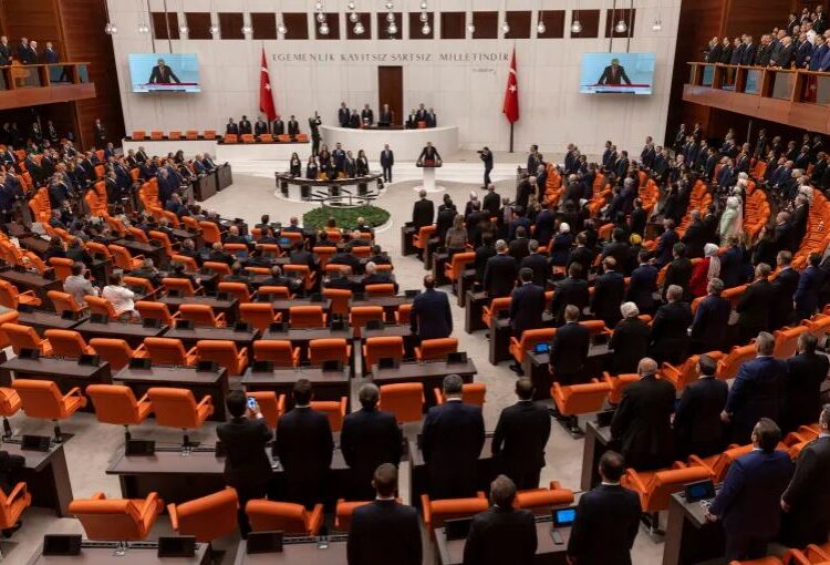 تركيا تعلن تمديد مهمة قواتها في ليبيا سنتين