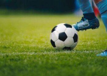 تعليق نشاط الدوري التركي بعد اعتداء على حكم بالضرب.. وأردوغان: “لن نسمح بحدوث عنف”