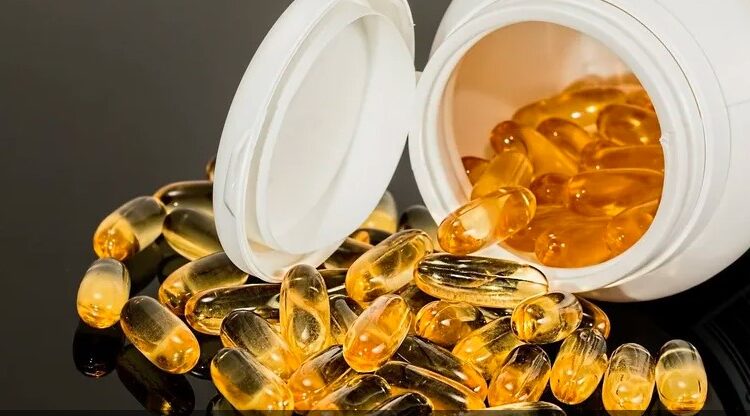 بسبب خطورتها.. تحذير طبي من هذه المكملات الغذائية