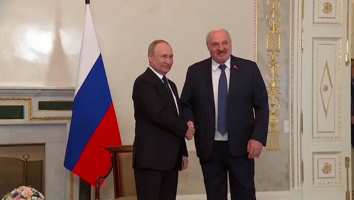 بيلاروسيا: شحنات الأسلحة النووية الروسية اكتملت 1 بيلاروسيا: شحنات الأسلحة النووية الروسية اكتملت