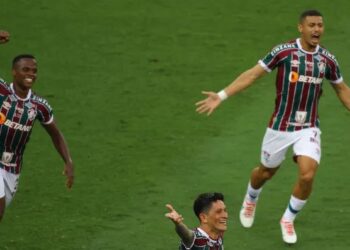 منافس الأهلي.. فلومينينسي فريق “كبار السن” والكُرة العشوائية