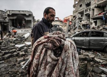 “صحة غزة”: ارتفاع حصيلة شهداء القطاع إلى 20 ألفا و674