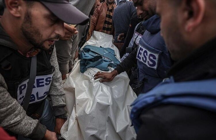  “حكومة غزة”: ارتفاع عدد الصحفيين القتلى إلى 97 منذ 7 أكتوبر