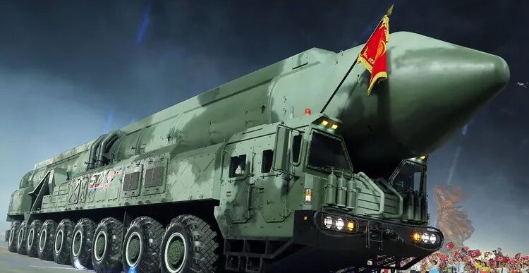 كوريا الشمالية تطلق صاروخا باليستيا بعيد المدى وأميركا تندد