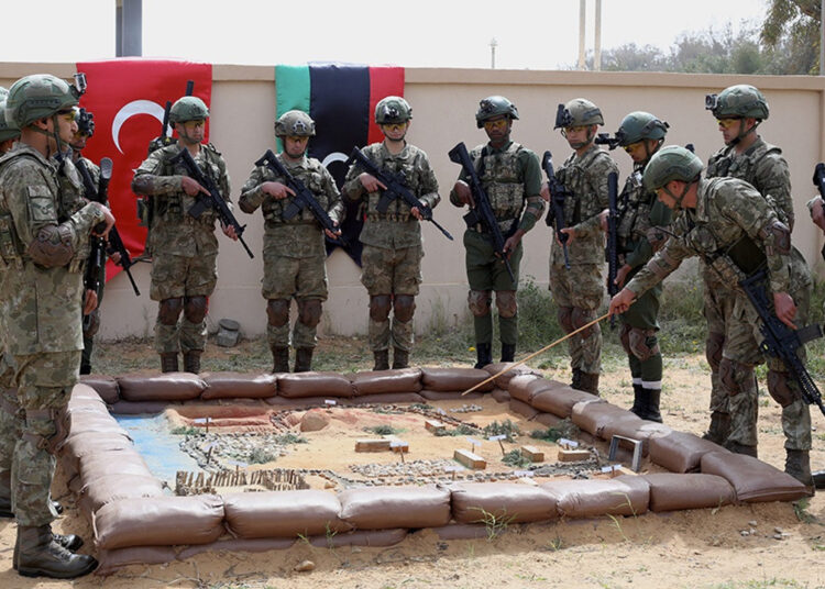 البرلمان التركي يصادق على مذكرة تمديد مهام قوات بلاده في ليبيا