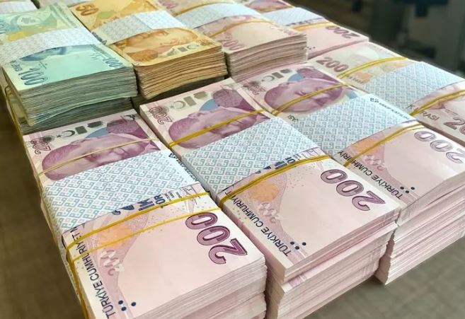 تركيا: ارتفاع معدّل التضخّم إلى 62٪ في نوفمبر 1 تركيا: ارتفاع معدّل التضخّم إلى 62٪ في نوفمبر
