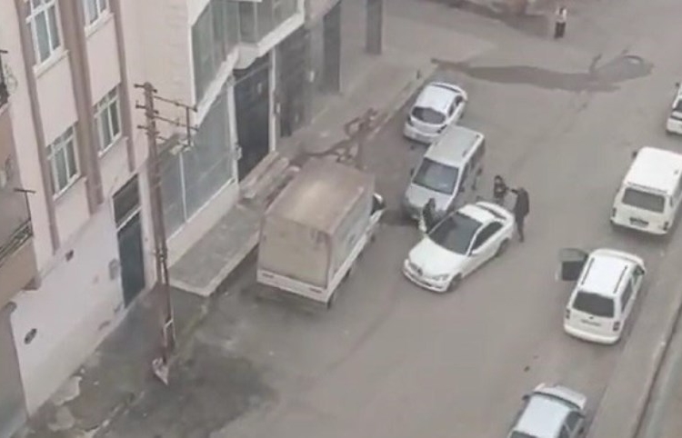 Gaziantep'teki 'damat cinayetinin' yeni görüntüleri ortaya çıktı 1 Gaziantep’teki ‘damat cinayetinin’ yeni görüntüleri ortaya çıktı