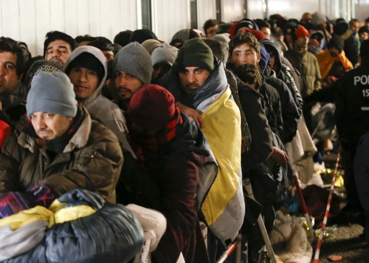 Almanya ve İngiltere onayladı! Avrupa’ya kaçak giden 50 bin Türk sınır dışı edilecek