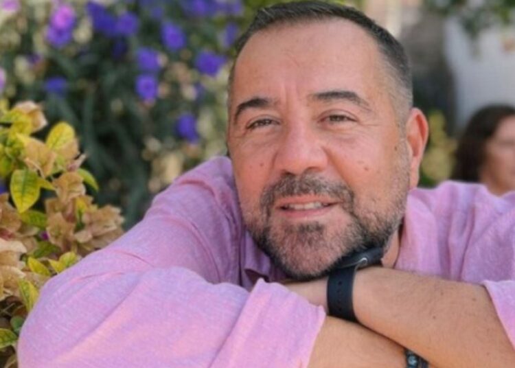 Ata Demirer de sahte hesap kurbanı oldu