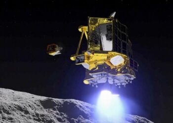 Ay’a iniş yaptı ama pili bitti