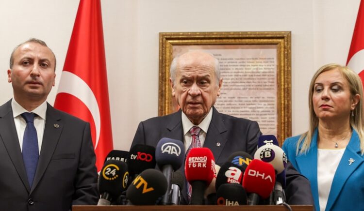 Bahçeli’den şehitler için başsağlığı mesajı: Bu çetin ve zorlu süreçte Türk milleti tek ses, tek nefestir