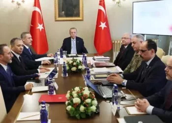 Dolmabahçe’deki güvenlik zirvesi: ‘Teröristan’ kurulmasına izin vermeyeceğiz