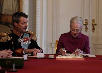 Danimarka Kraliçesi Margrethe, tahtı oğluna devretti 2 Danimarka Kraliçesi Margrethe, tahtı oğluna devretti