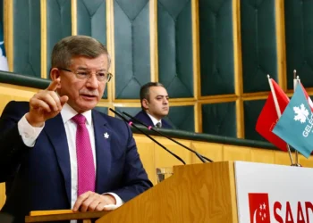 Davutoğlu’ndan Bahçeli’ye Kürtçe ‘Serok Ahmet’ cevabı: Ser sera ser çava