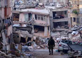 Asrın felaketiyle başladı, krizlerle tamamlandı… Ya yenisi?