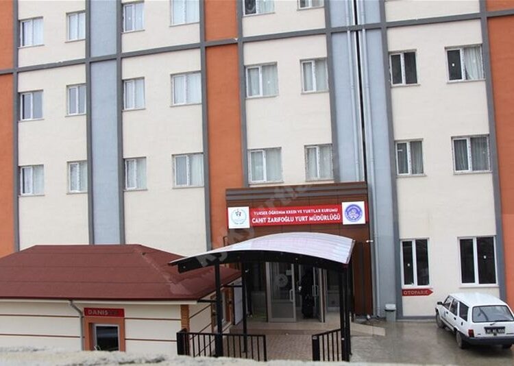 Düzce’deki KYK yurdunda 10 gündür sıcak su yok, öğrenciler perişan