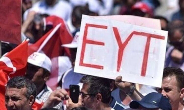 EYT mitingi: 1 günle 17 yıl kaybedenler sokağa çıkıyor 1 EYT mitingi: 1 günle 17 yıl kaybedenler sokağa çıkıyor