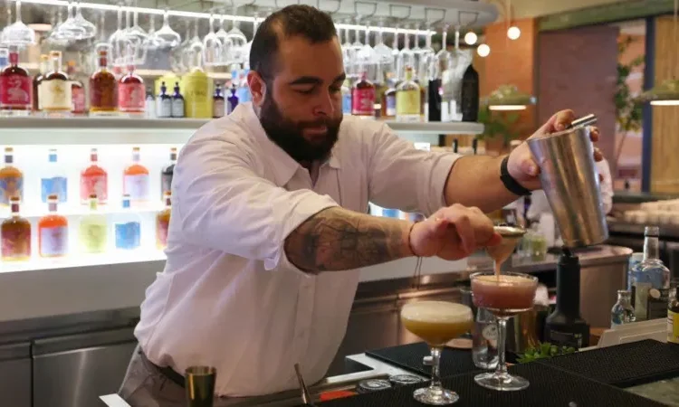 Suudi Arabistan’da 70 yıl aradan sonra içki satışı başlıyor 1 Suudi Arabistan’da 70 yıl aradan sonra içki satışı başlıyor