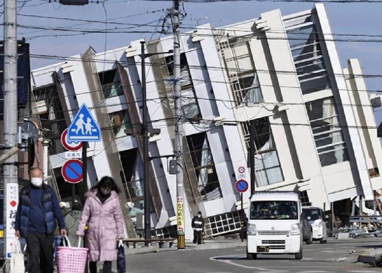 Japonya’da 7.6 büyüklüğündeki depremde ölü sayısı 48’e çıktı