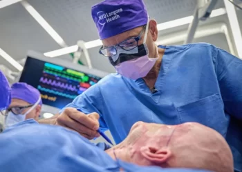 Alman mahkemesinden Türkiye’de katarakt ameliyatı kararı