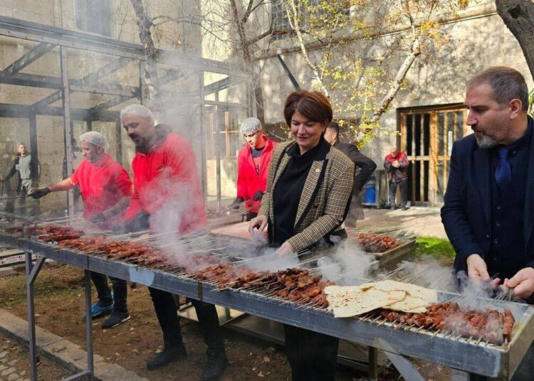 AK Parti’lilerin meclis bahçesinde kebap partisiyle ilgili Bekir Bozdağ: Tekrarlanmaması için gerekli tedbirler alındı
