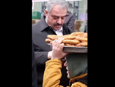 Bir zamanlar iktidarı çay-simit üzerinden eleştirirdi, bugün aynı mağduriyeti kendisi oluşturdu 2 Bir zamanlar iktidarı çay-simit üzerinden eleştirirdi, bugün aynı mağduriyeti kendisi oluşturdu