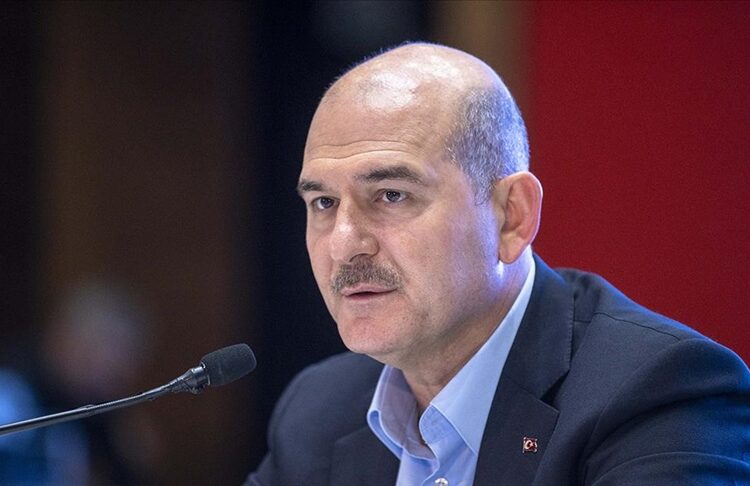 Eski bakanlara ‘sayemde vekil oldunuz’ diye espri yapıyormuş