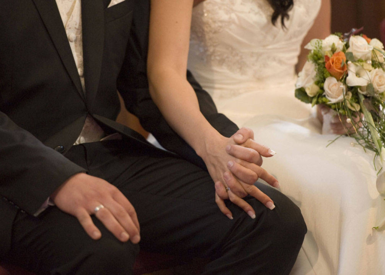 Evlilikte "soyadı" kuralı değişiyor 1 Evlilikte “soyadı” kuralı değişiyor