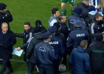 Panathinaikos yenildi, Fatih Terim çıldırdı
