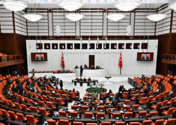 Asile 17, vekile 142 bin lira! Bir de hem emekli hem vekil olursa 239 bin TL