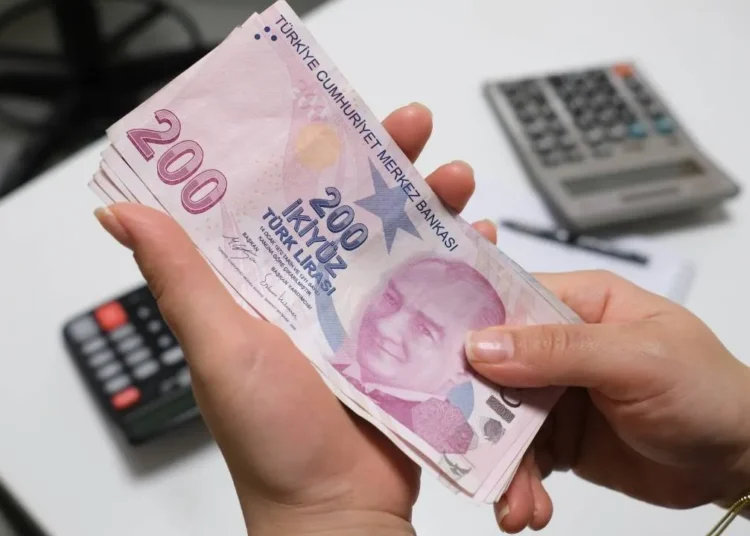 Emekli maaşlarında zam farkının ödeneceği tarih belli oldu 1 Emekli maaşlarında zam farkının ödeneceği tarih belli oldu