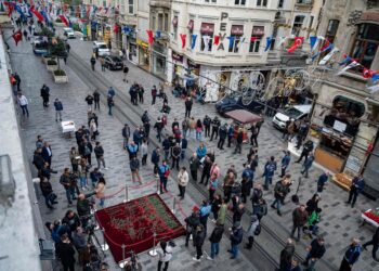 إسطنبول.. إخلاء سبيل 3 متهمين في قضية تفجير شارع الاستقلال